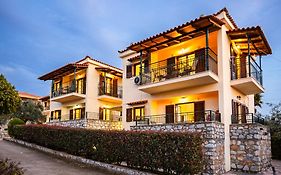 Stoupa Serene Nests - Spitiko Getaway